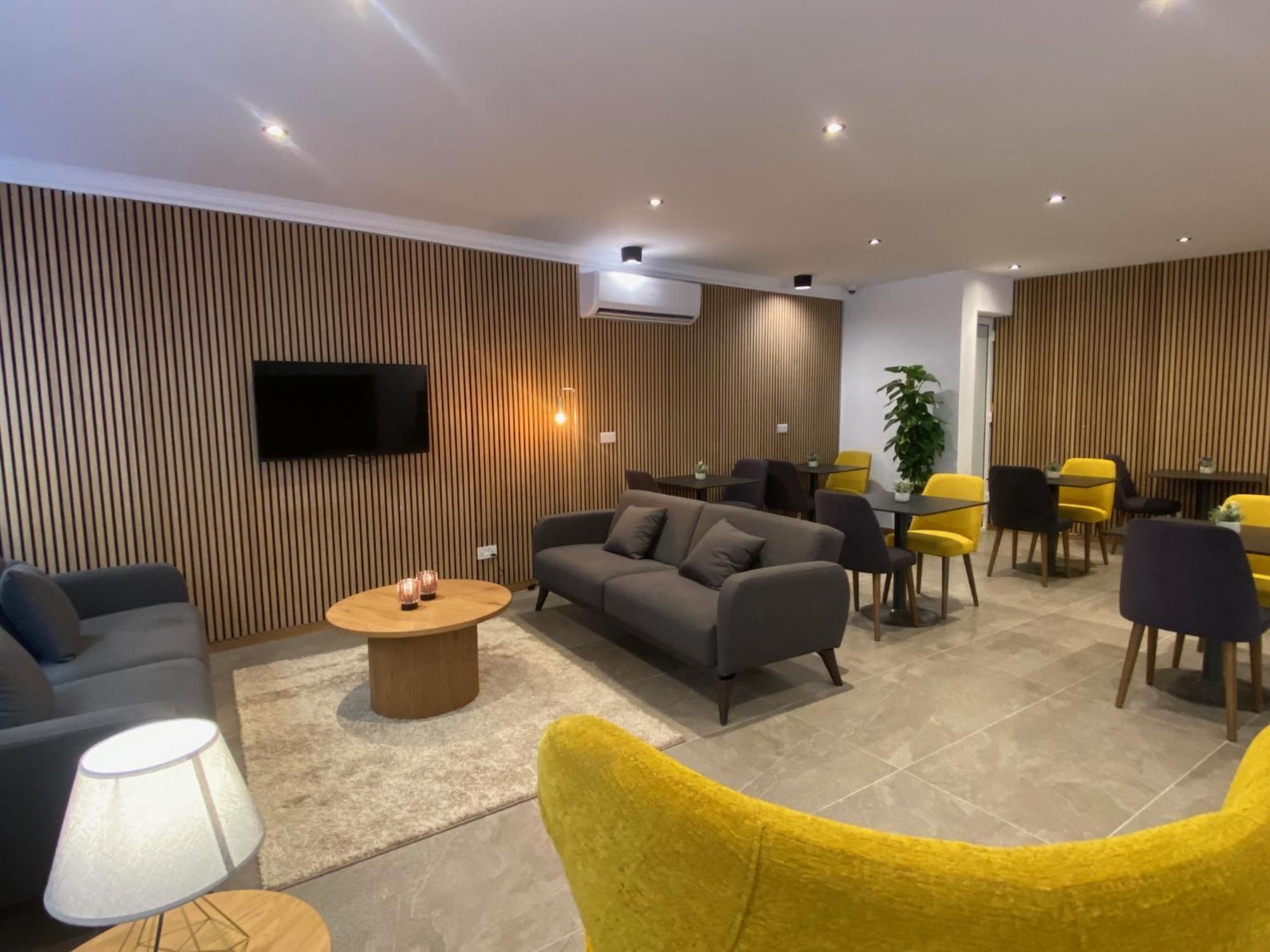Marina Suites & Apartments - Self Catering - By Tritoni Hotels Gzira Exterior photo